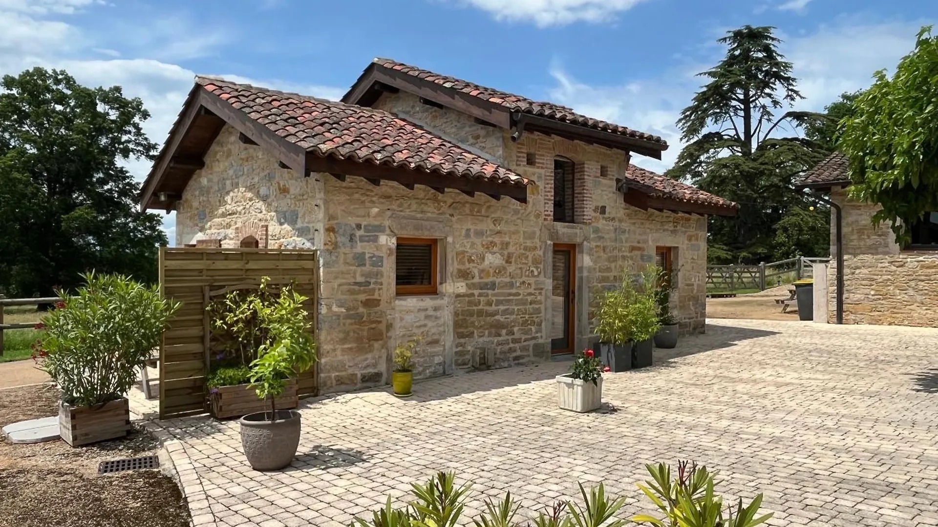 Ceyzeriat La Ferme Des Soudanieres 빌라